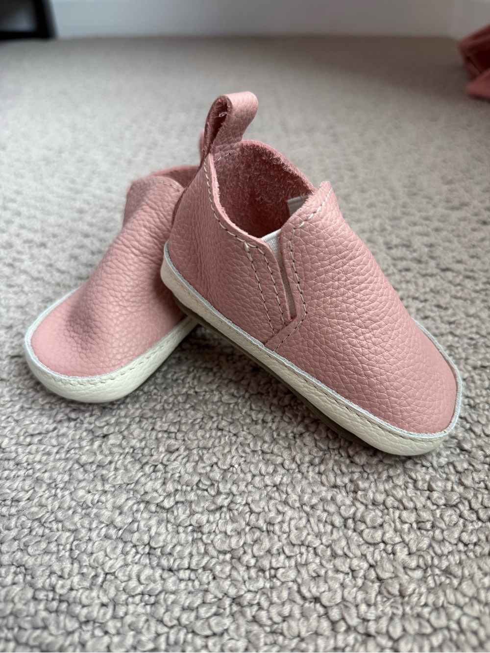 Freshly Picked Mini hard Sole Slip-On Blush Pink Leather Baby Shoes Size 4
